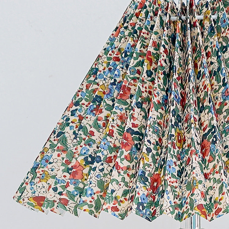 Traditional Vintage Scalloped Pleated Cone Fabric Table Lamp