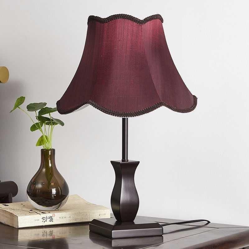 Retro Wood Fabric Drum 1-Light Table Lamp