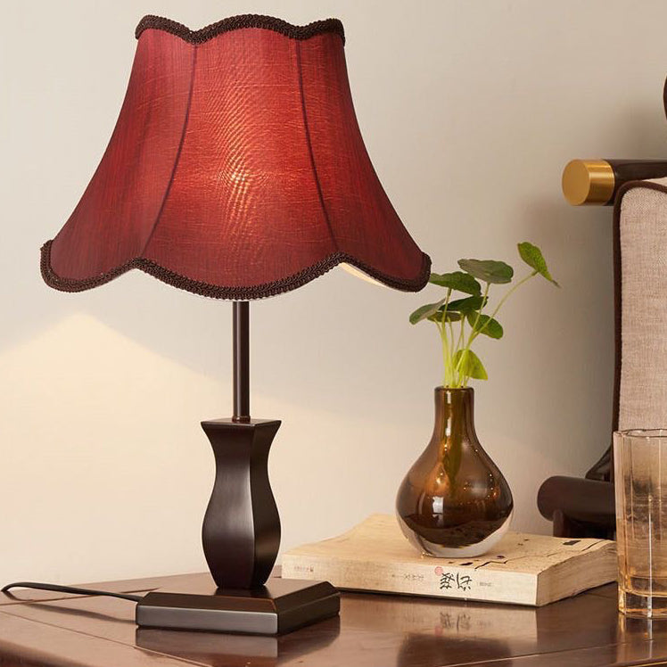 Retro Wood Fabric Drum 1-Light Table Lamp