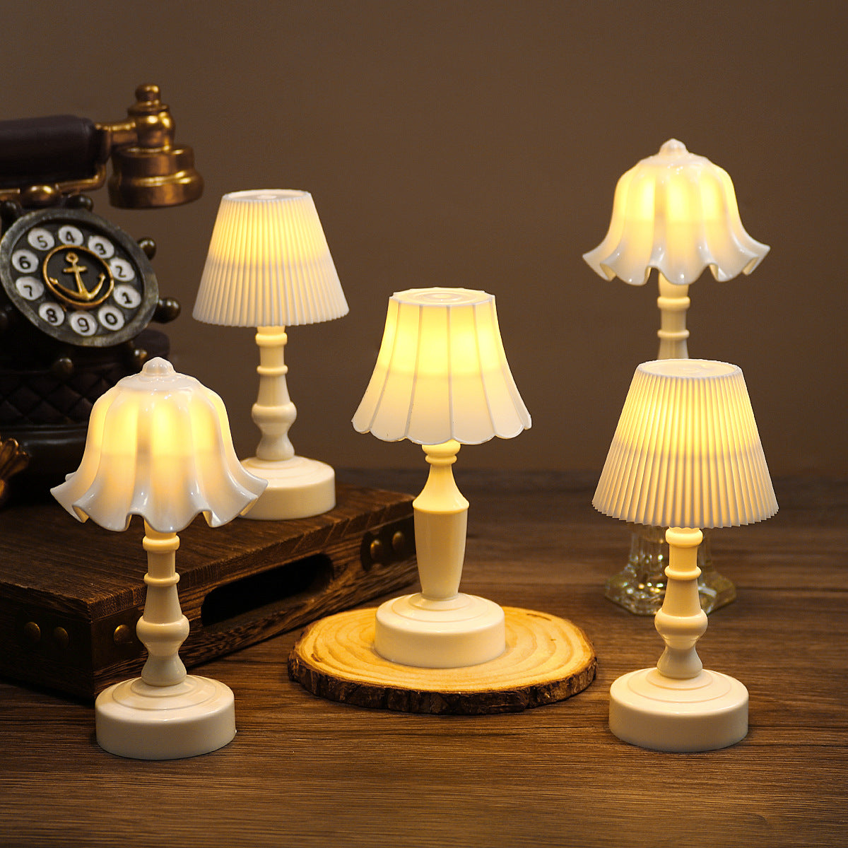 Nordic Battery ABS Flower Pleated LED Table Lamp Table Lamp