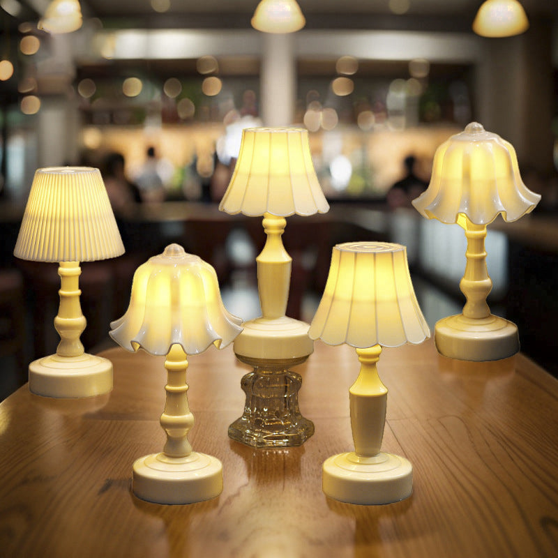 Nordic Battery ABS Flower Pleated LED Table Lamp Table Lamp