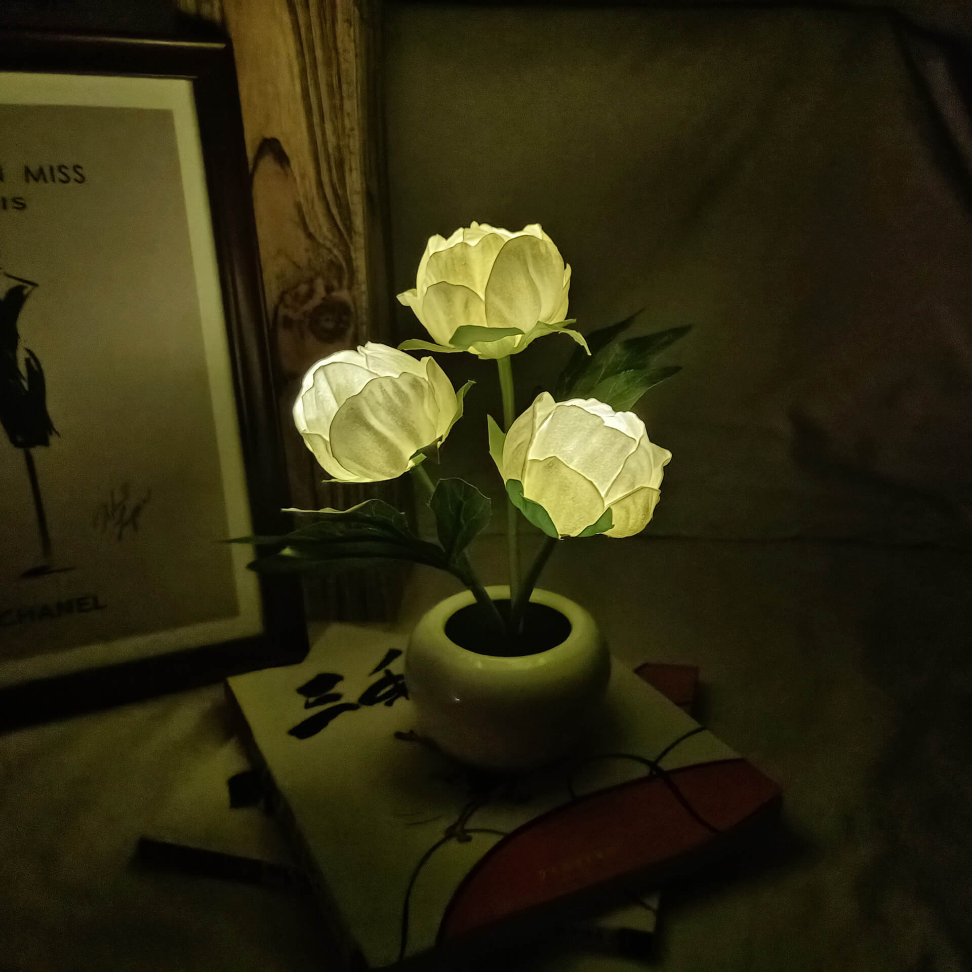 Modern Creative Faux Tulip & Peony LED Night Table Lamp