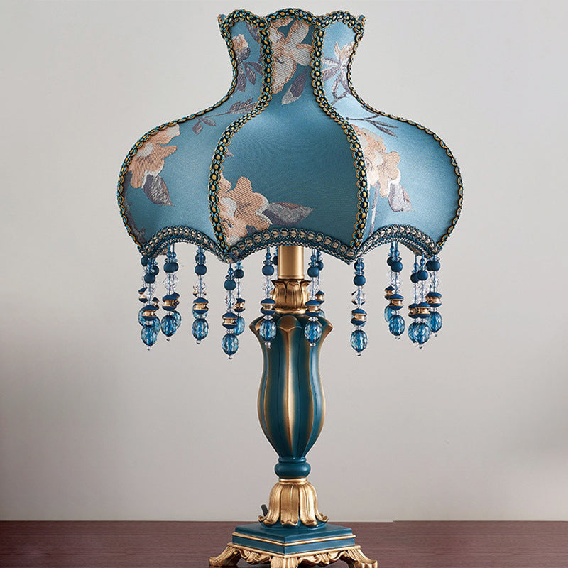 Traditional European Court Top Resin Fabric Table Lamp