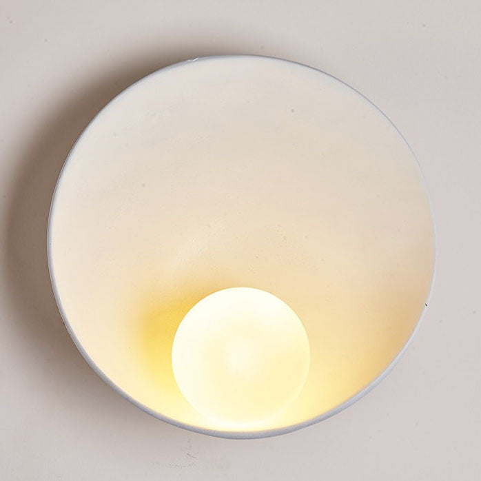 Modern Minimalist Round Iron Resin 1-Light Wall Sconce