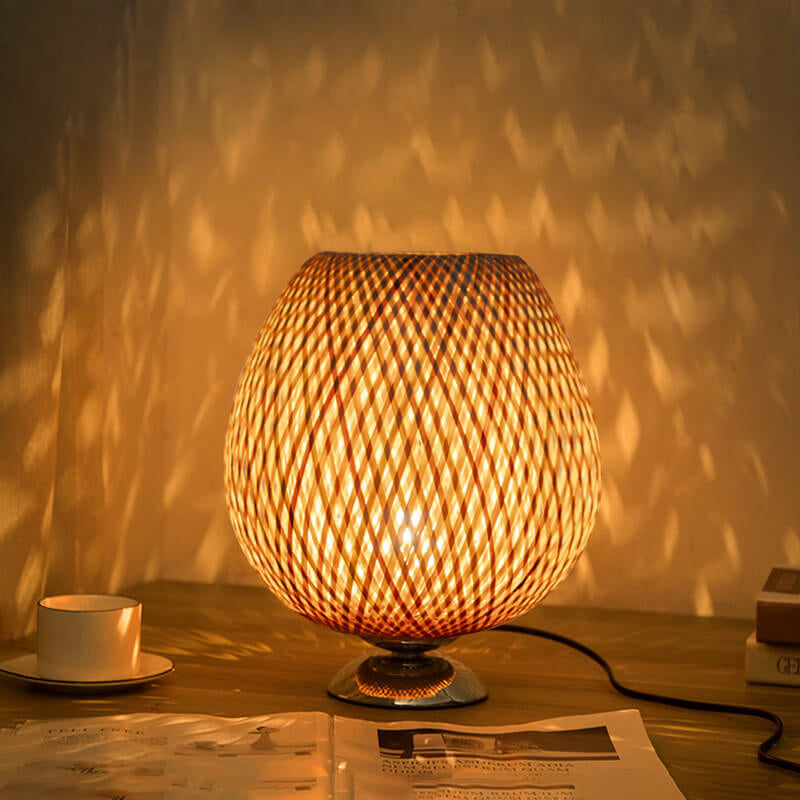 Traditional Chinese Moso Bamboo Wood Iron Weaving Table Lamp