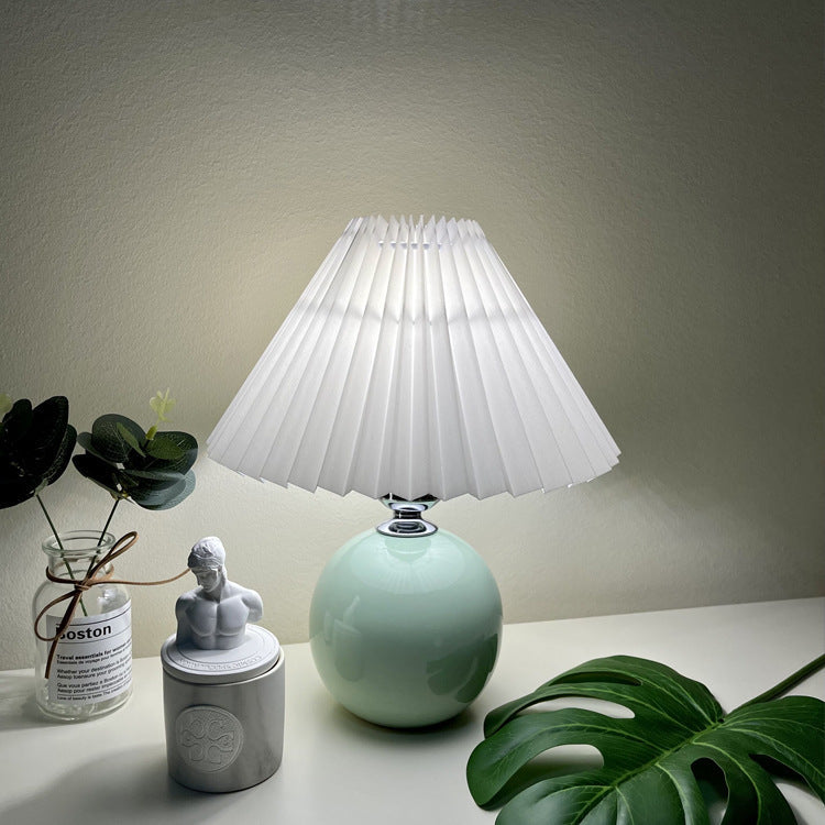 Modern Minimalist Round Fabric Pleated Ceramic Table Lamp