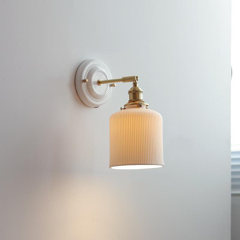 Traditional Vintage Round Ceramic Brass 1-Light Wall Sconce