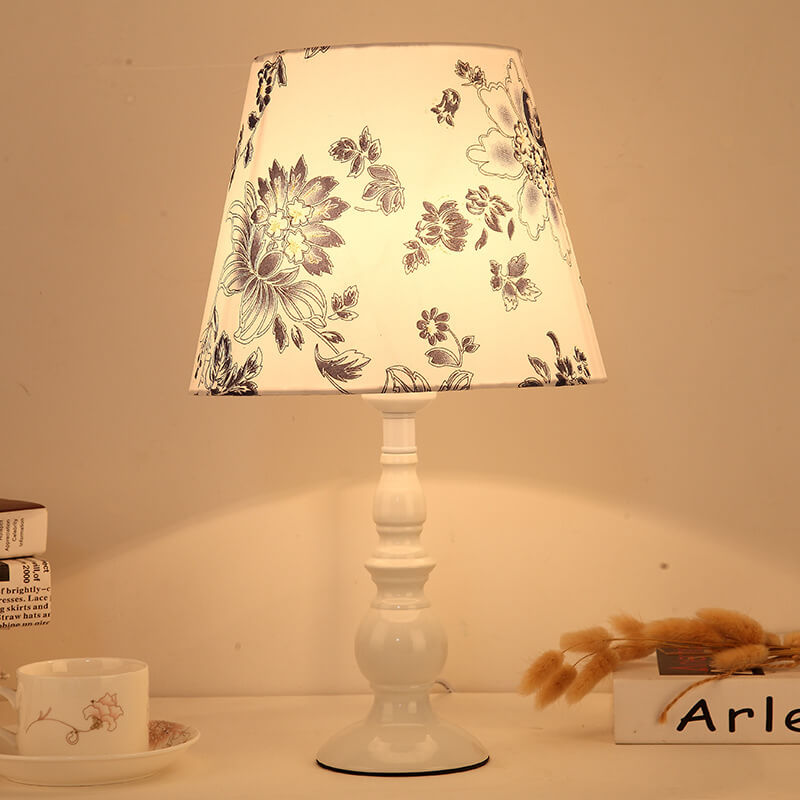 Modern Simple Floral Fabric Iron Vase Base Table Lamp