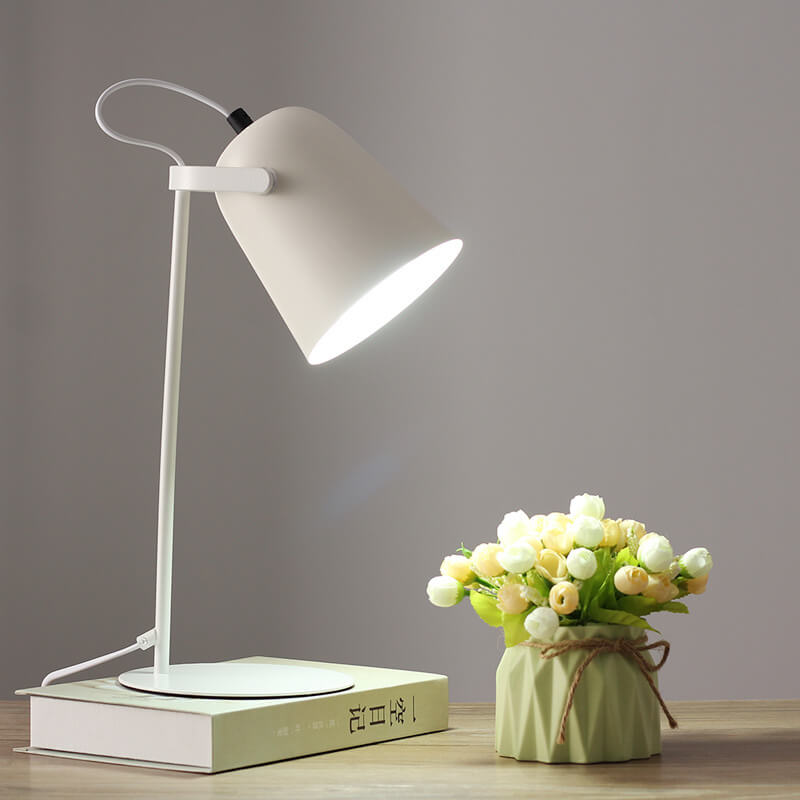 Nordic Macaron Color Creative Iron Bucket Table Table Lamp