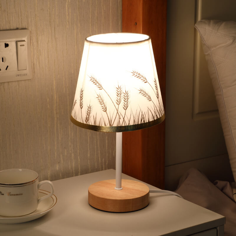Nordic Contemporary Solid Wood LED Table Lamp Table Lamp