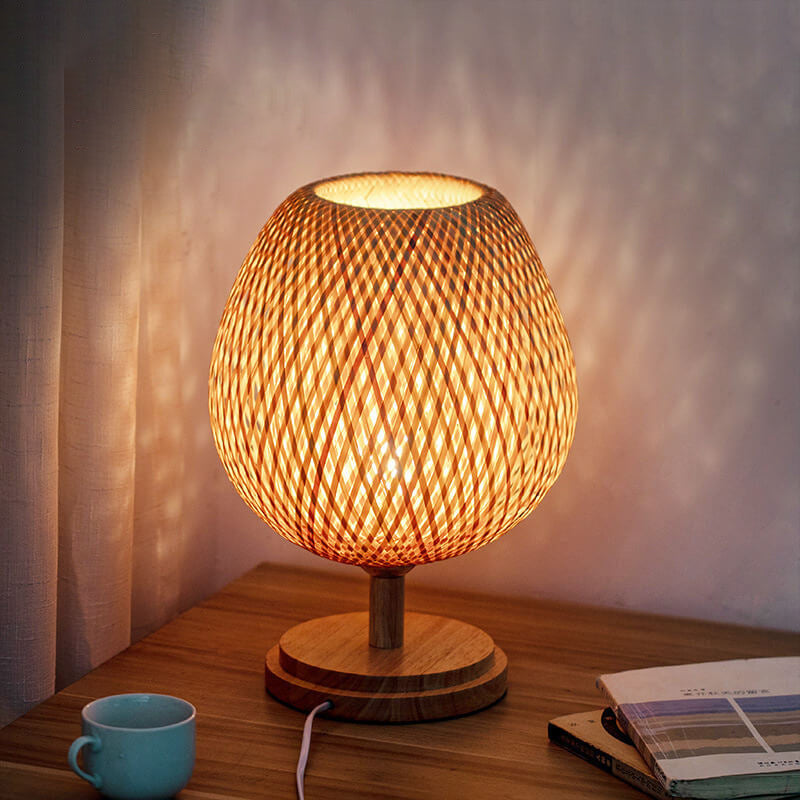 Traditional Chinese Moso Bamboo Wood Iron Weaving Table Lamp