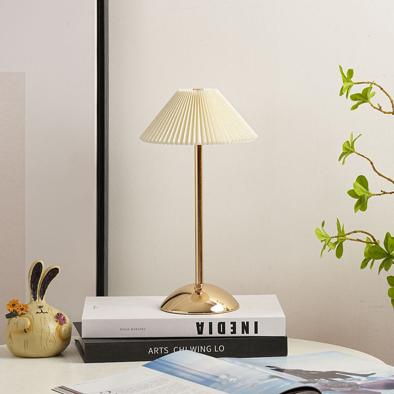 Scandinavian Rechargeable Table Lamp Iron Frame Table Lamp