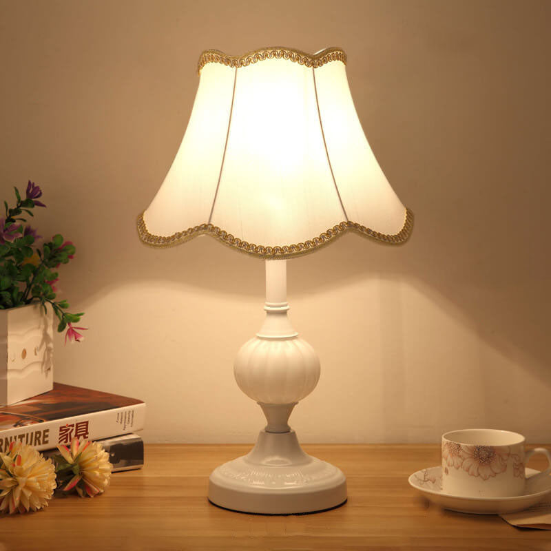 Nordic Vintage Floral Glass & Fabric 1-Light Table Lamp
