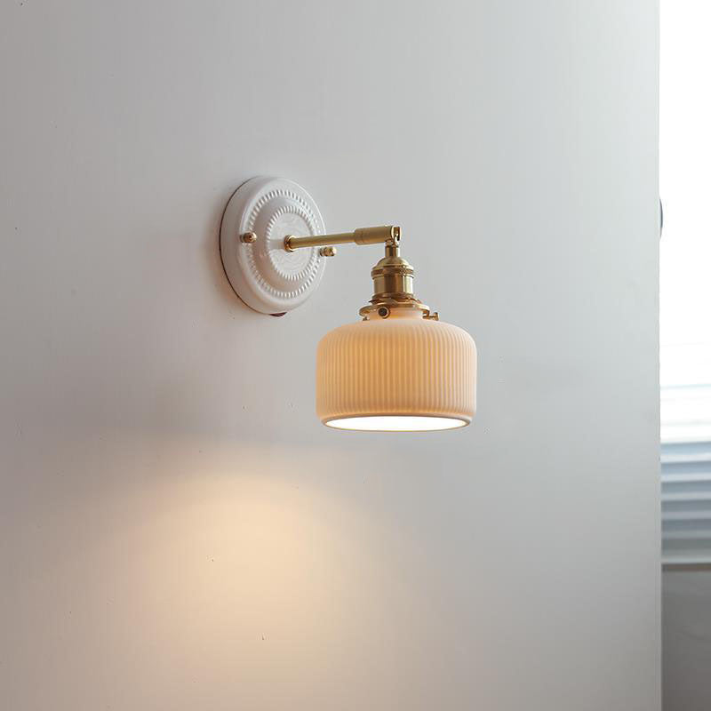 Traditional Vintage Round Ceramic Brass 1-Light Wall Sconce