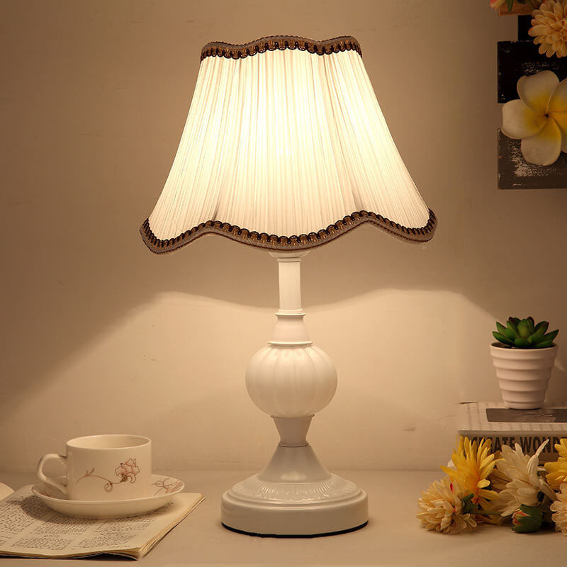 Nordic Vintage Floral Glass & Fabric 1-Light Table Lamp